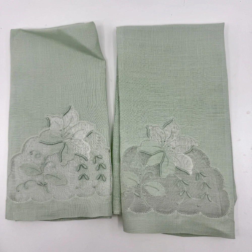 Pair Vintage Pale Pistachio Madeira Linen & Organza Fingertip Towels